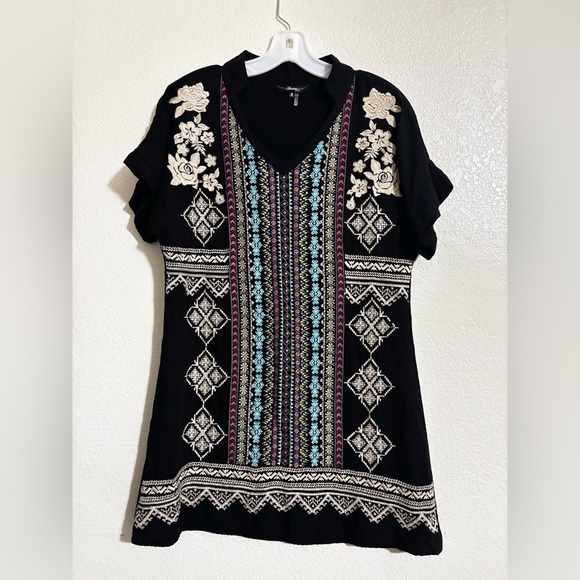 Andre by Unit Embroidered Black Women's Top S - Picture 3 of 3